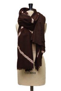 SUZUSAN　　"Hard Fringed and Felted Throw" 　col.Chestnut/White