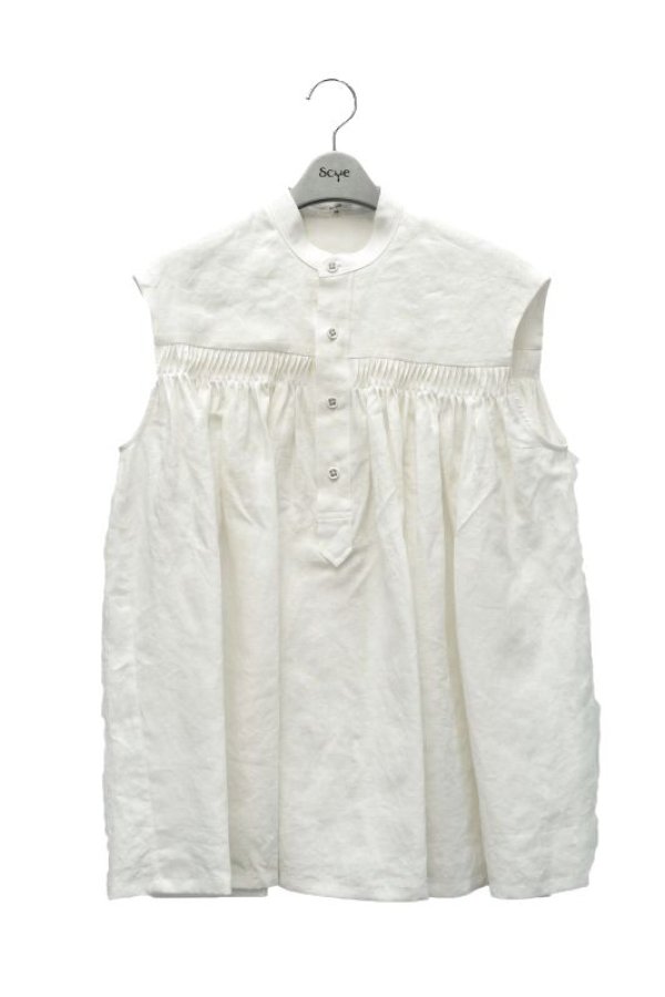 画像1: Scye　 Linen Pintucked Sleeveless Shirt　 リネン高密度タックノースリーブシャツ　 col.オフシロ　 ※ Scye オリジナル ハンガー 付き