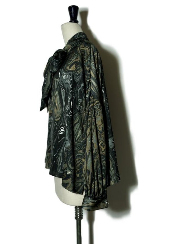 画像4: Dessin de mode　 ボウタイギャザースリーブブラウス　 col.BLACK MARBLE