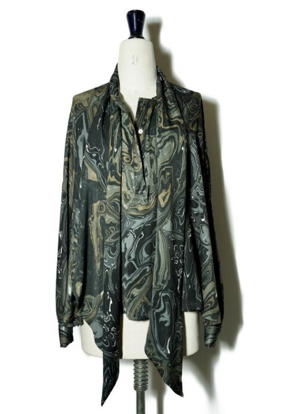 画像8: Dessin de mode　 ボウタイギャザースリーブブラウス　 col.BLACK MARBLE