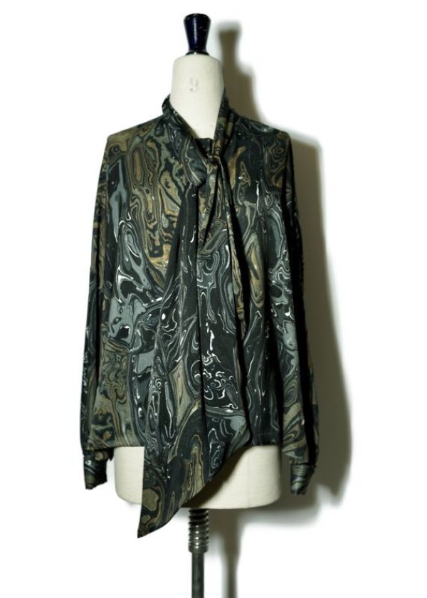画像7: Dessin de mode　 ボウタイギャザースリーブブラウス　 col.BLACK MARBLE