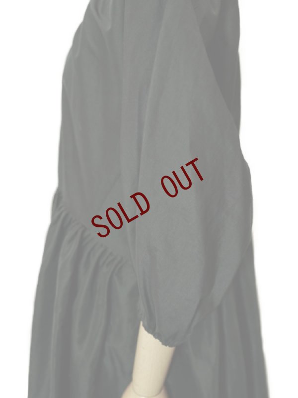 画像6: TENNE HANDCRAFTED MODERN　 VOLUME SLEEVE TUCK DRESS　 col. D.NAVY