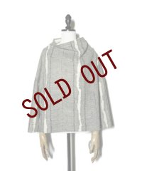 humoresque　 bottleneck pullover　 col.ivory × charcoal
