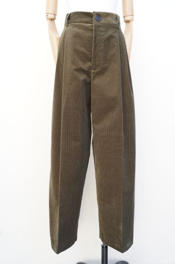 画像2: Cristaseya　 15SA-CRD-LKH　 DOUBLE PLEATED CORDUROY PANTS　 col.LIGHT KHAKI