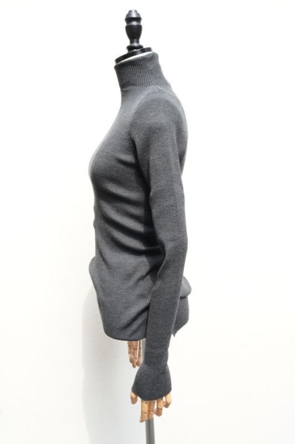画像4:  AURALEE　 SUPPER FINE WOOL HIGH GAUGE RIB KNIT TURTLE　 col. TOP CHARCOAL