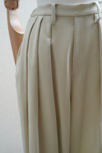 TENNE HANDCRAFTED MODERN　 3TUCK WIDE PANTS　 col. PALE GREEN
