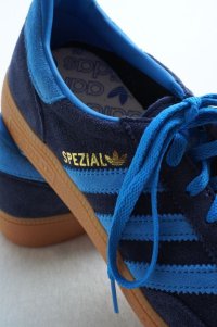 adidas　 HANDBALL SPEZIAL W　 col.NIGHT INDIGO /  BRIGHT BLUE / GUM1