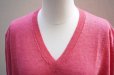 画像2: eleven 2nd　<br />Fine Linen V-neck Jumper　<br />col.cherry (2)