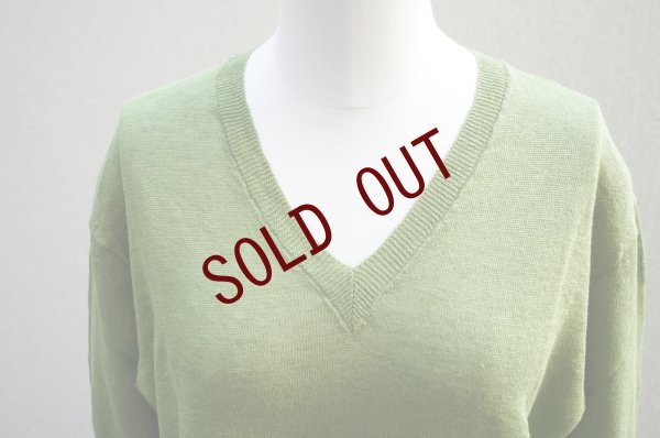 画像2: eleven 2nd　 Fine Linen V-neck Jumper　 col.Leaf Green