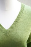 画像4: eleven 2nd　 Fine Linen V-neck Jumper　 col.Leaf Green (4)
