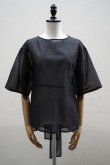 画像1: TENNE HANDCRAFTED MODERN　 ORGANZA HALF SLEEVE PULLOVER　 col. BLACK (1)
