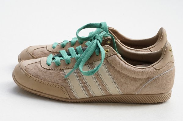 画像1: adidas　 JAPAN W　 col.WARM SANDSTONE / CRYSTAL SAND / ALUMINA