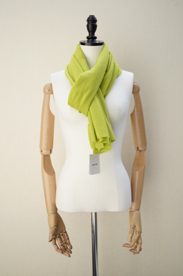 画像1: eleven 2nd　 Cashmere no.1　 Stole　 col. Apple Green