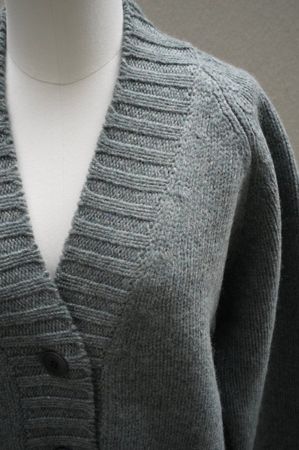 画像2: eleven 2nd　 Yak Lambswool　 Chunky V-neck Cardigan　 col.Moss Grey