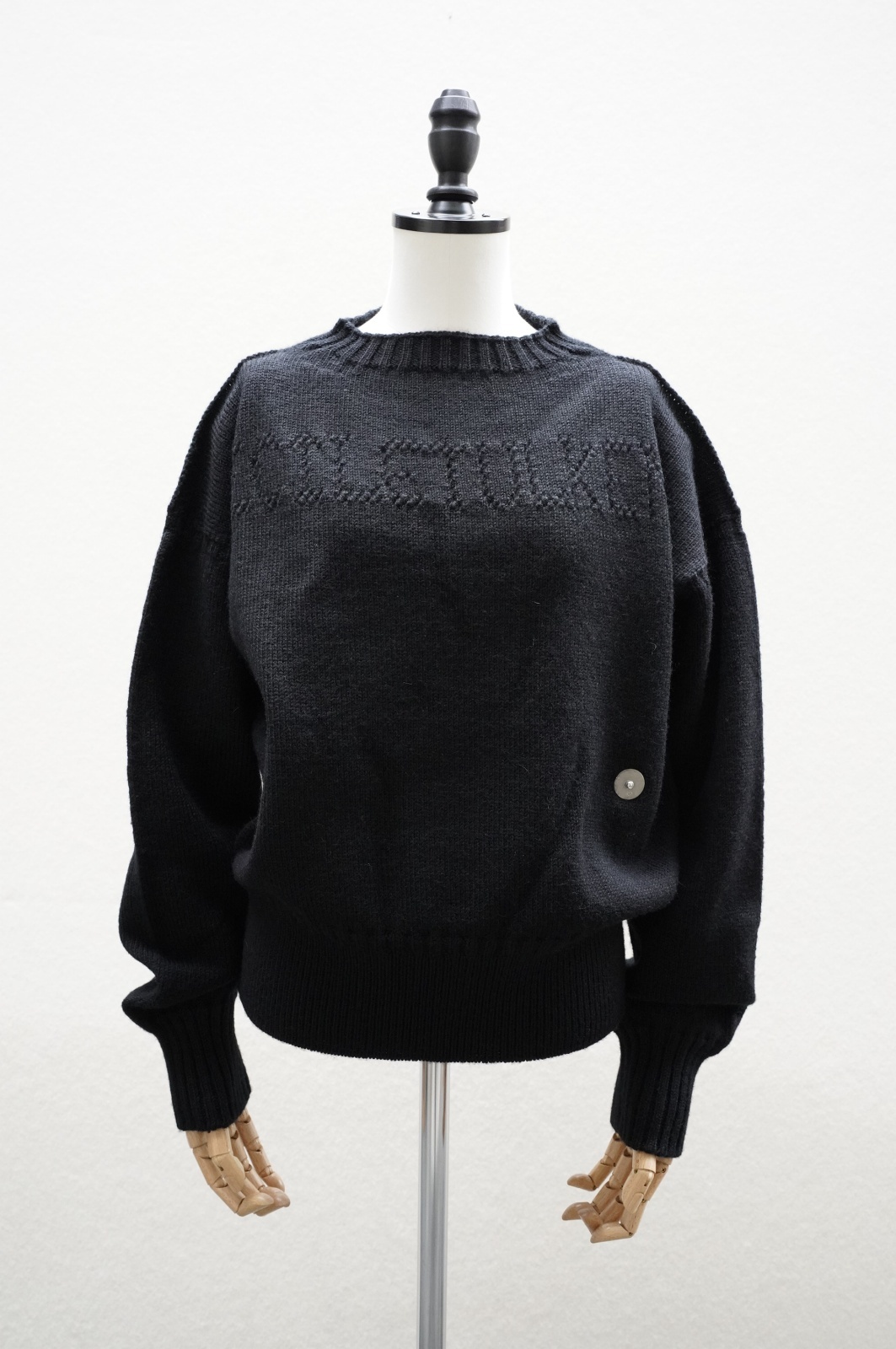 Cecile Tulkens　POINTELLE GANSEY　col. BLACK