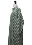 画像4: Cristaseya　 22SR-ST-GR-WH 　 SHIRT DRESS WITH GATHERED SLEEVES　 col.GREEN / WHITE STRIPES (4)