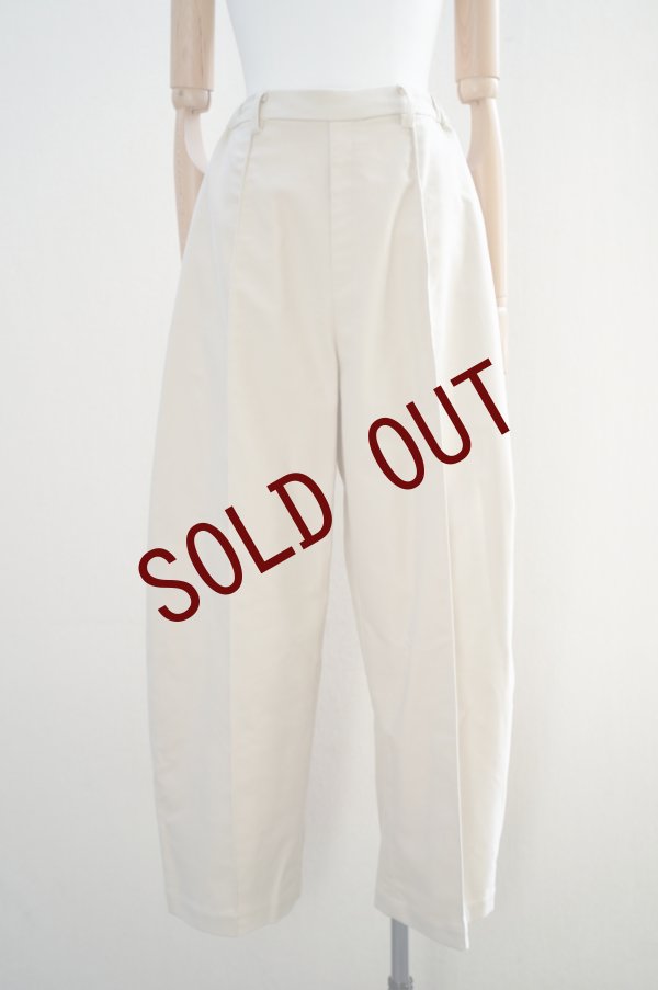 画像1: 10 HANDCRAFTED MODERN　 CURVE PANTS　 col. BEIGE (1)