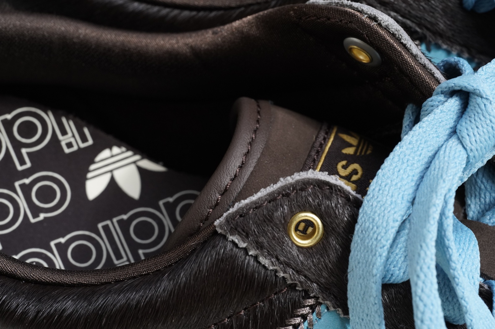 adidas JAPAN W col.DARK BROWN / PRELOVED BLUE / TRACE BROWN